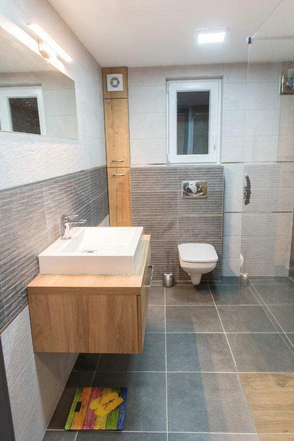 New Loft Style Appartman In The Heart Of The City บูดาเปสต์ ภายนอก รูปภาพ